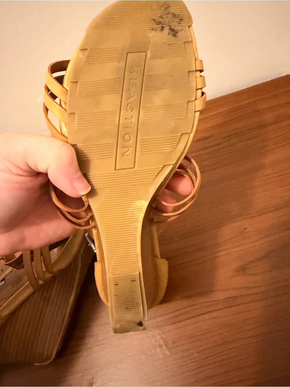 Kenneth Cole Reaction Women’s Camel Woven T-Strap BoHo Sandals